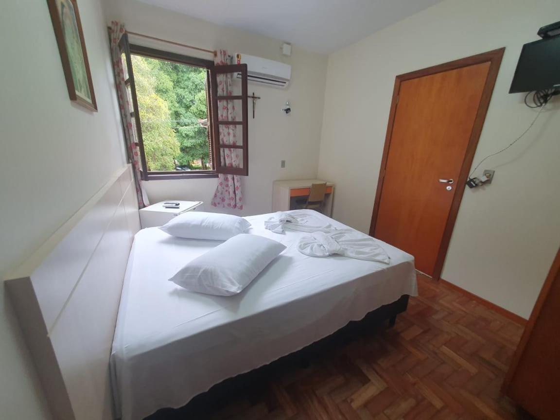 Casa Santa Cruz Hotel Passo Fundo Luaran gambar